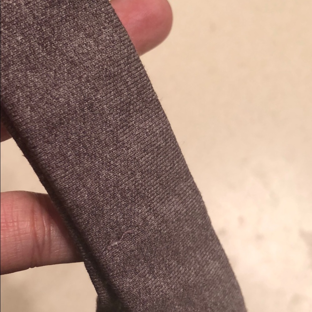 Lululemon - Picture 3 of 3